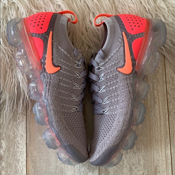 NWT Nike Air Vapormax Flyknit - Picture 6 of 11